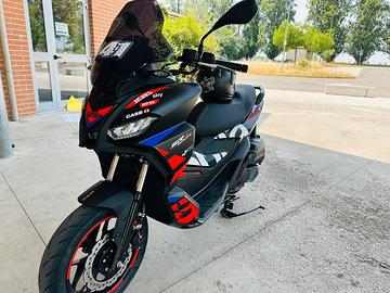 Aprilia SR GT 200 replica