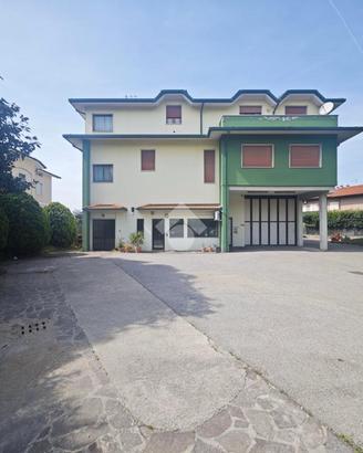 CAPANNONE A CASTEL MELLA
