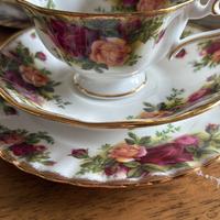 Royal albert old country roses