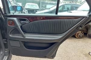 Pannello porta post dx MERCEDES CLASSE E 1997