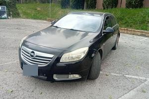 Autovettura Opel Insignia