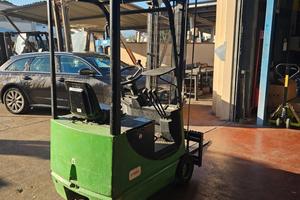Carrello elevatore elettrico 800kg