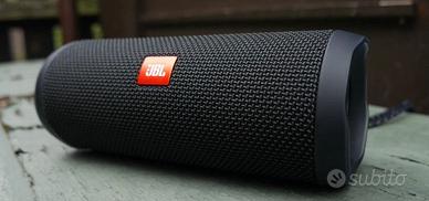 JBL Flip 4 Speaker Bluetooth Portatile