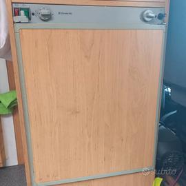 Frigorifero trivalente camper Dometic 