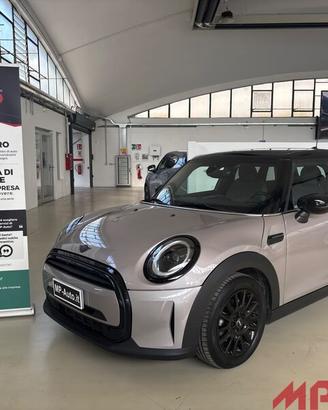 MINI Mini 5 porte Mini 5p 1.5 Cooper Essentia...
