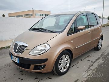 Lancia Musa 1.3 mjet 
