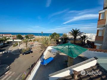 Metaponto,Attico vista mare,5 posti,22/29 agosto