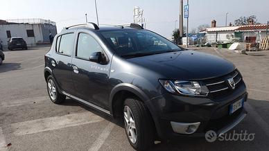 Dacia Sandero stepway GPL benzina 2016 0.9 turbo 