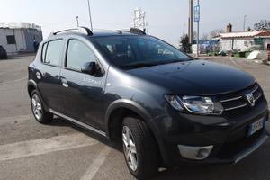 Dacia Sandero stepway GPL benzina 2016 0.9 turbo 