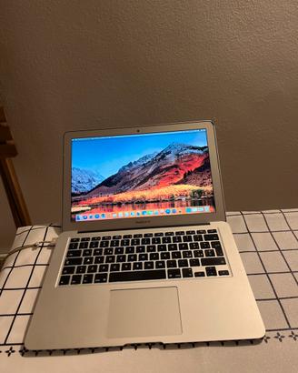 MacBook Air 13" i5 4GB 128GB SSD