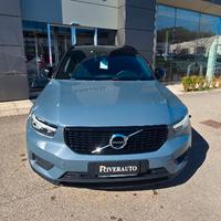 VOLVO XC40 (2017-->) XC40 T3 Geartronic Momentum