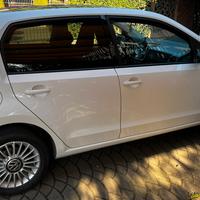 Volkswagen up! 5p 1.0 High 75cv asg