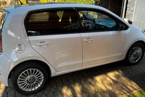 Volkswagen up! 5p 1.0 High 75cv asg