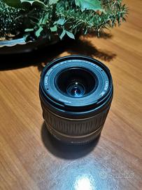 OBIETTIVO CANON EF-S 18-55