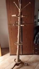 Attaccapanni in legno