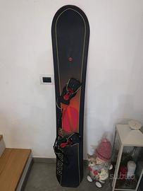 Snowboard 151cm Hooger Booger con attacchi