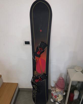 Snowboard 151cm Hooger Booger con attacchi