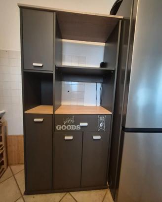 Credenza da cucina già montata