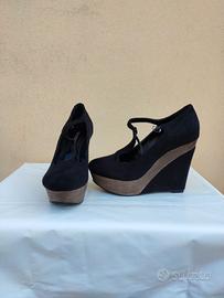 Scarpe a zeppa con plateau 