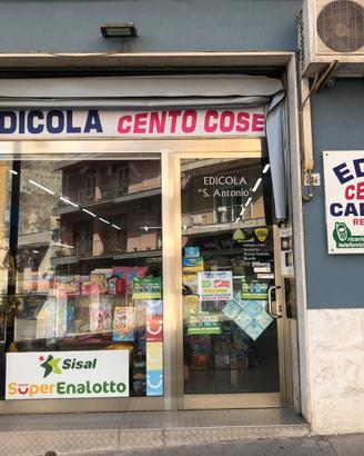 Edicola avviata o scaffalatura