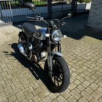 Ducati Scrambler  800 Icon