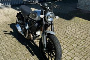 Ducati Scrambler  800 Icon