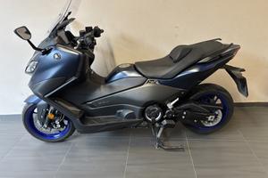 Yamaha T Max 560