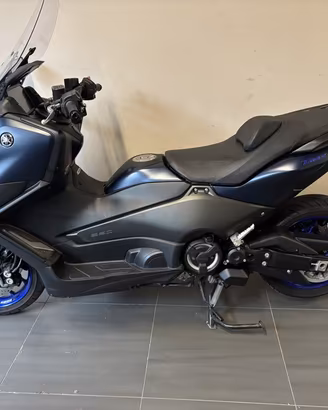 Yamaha T Max 560