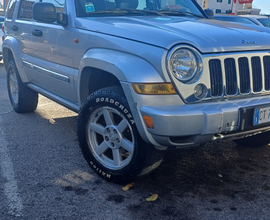 Jeep cherokee kj 2.8 crd restyling limited