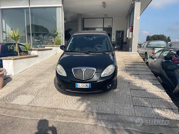 Lancia Ypsilon 1.3 MJT 75 CV Platinum leggi annunc