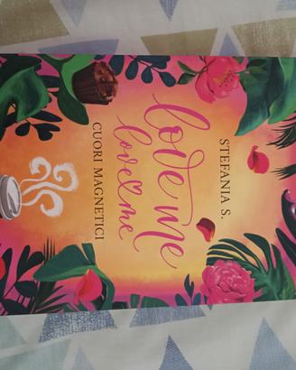 Libro “Love me Love me Volume 1” Stefania S