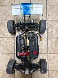 Mugen MBX7 ECO 1/8 4WD Racing con modifiche.