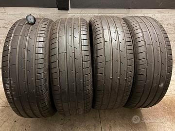 Gomme 235/55/18