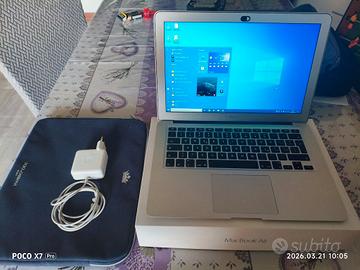 Apple Macbook Air 13 8gb ram 256 SSD Win10 & IOS