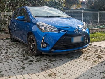 Toyota Yaris Hybrid style