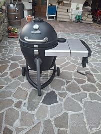 Char-Broil Kamander  a carbone con accessori