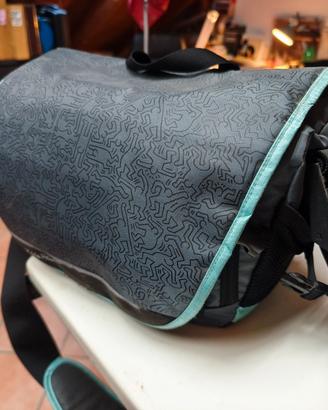 Borsa fotografica con fantasia Keith Haring