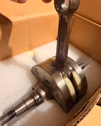 Albero ktm/husqvarna /gas gas 125/150  2T 2016/24