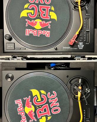 TECHNICS 1210 MK7 RED BULL EDIT. + STANTON 680 HP