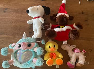 Set giochi vari e peluches puzzle