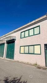 Magazzino commerciale + uffici arredato