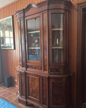 Credenza / cristalliera