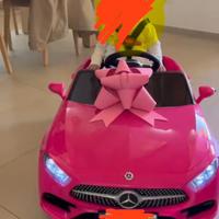 Mercedes fucsia