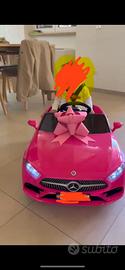 Mercedes fucsia