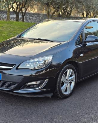 Opel Astra 1.4 BENZINA OK PER NEOPATENTATI ANNO 20