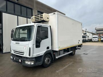IVECO Eurocargo (Furgone Isotermico con Sponda)