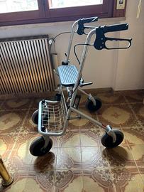 Deambulatore pieghevole