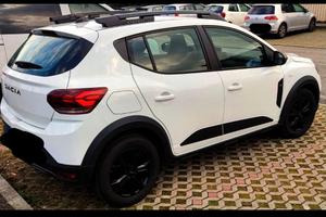 Auto in garanzia casa madre fino al 06/2027