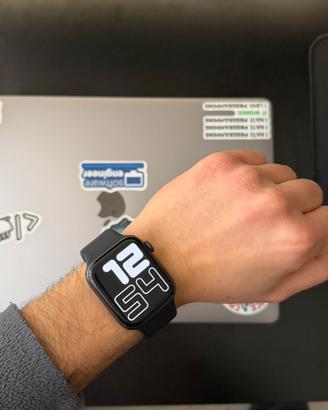 Apple Watch SE 44mm grigio siderale