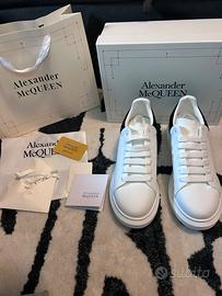 Mcquen bianche classiche 43